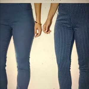 NWOT DG2 Reversible Blue and Striped Skinny Jeans